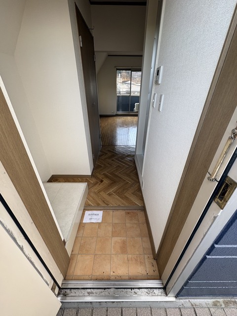 玄関　別部屋参考写真です