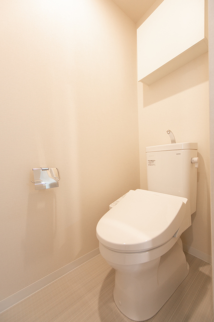 トイレ　※写真は同タイプ住戸です。