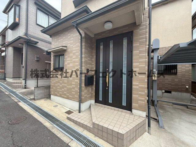 エントランス　清潔なエントランスです