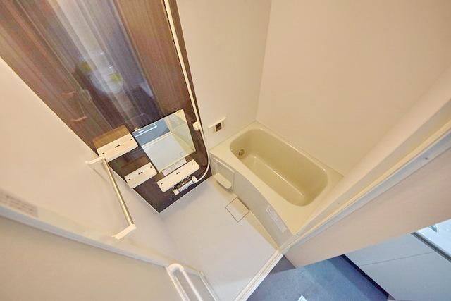 バス・シャワールーム　追い焚き付き