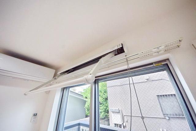 その他設備　室内物干し