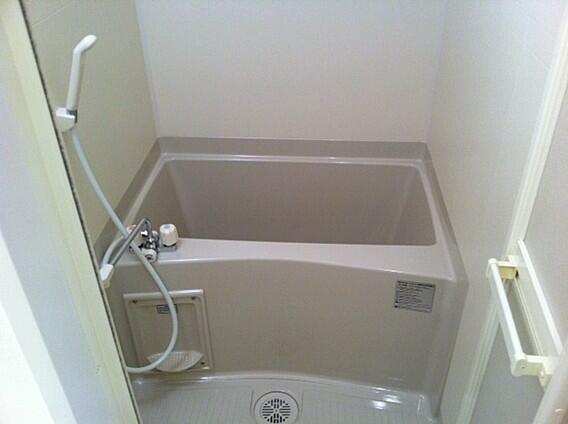 バス・シャワールーム　※他のお部屋のお写真です。