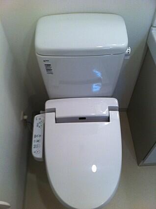 トイレ　※他のお部屋のお写真です。