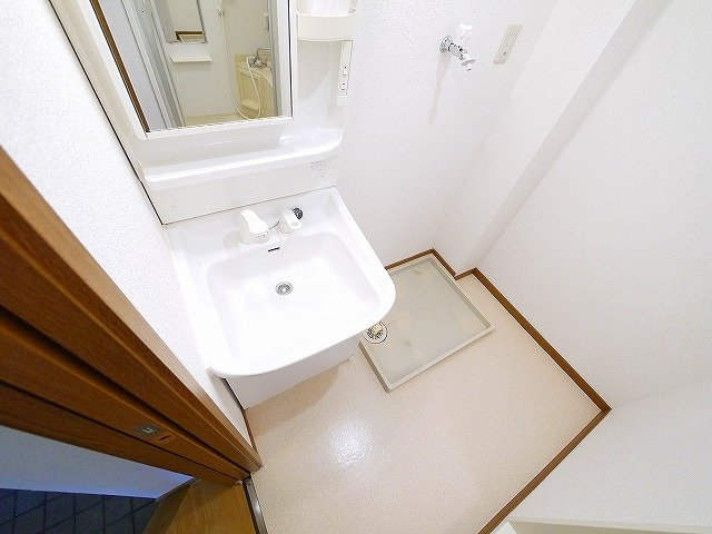 洗面設備　使いやすい洗面所です