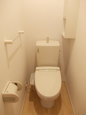トイレ　ゆったりとした空間のトイレです