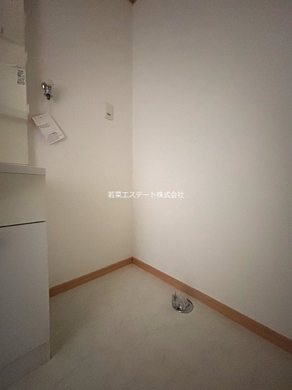 洗面設備　洗濯機置き場