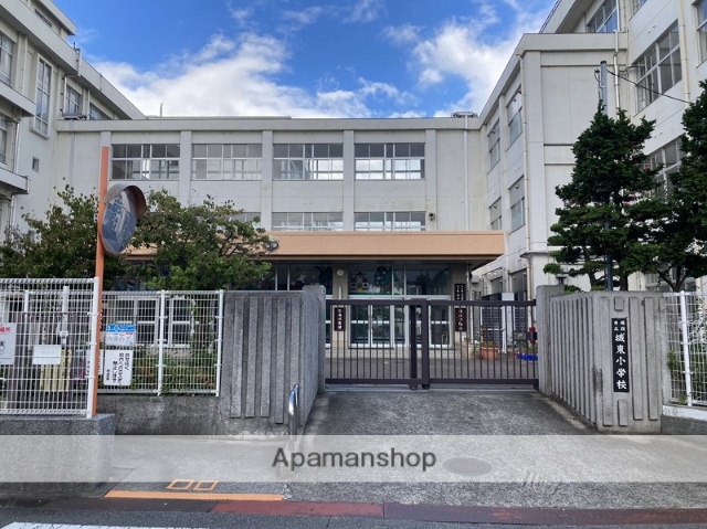 小学校　城東小学校（小学校）まで777m