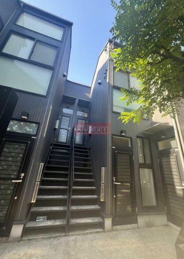 建物外観　エントランス