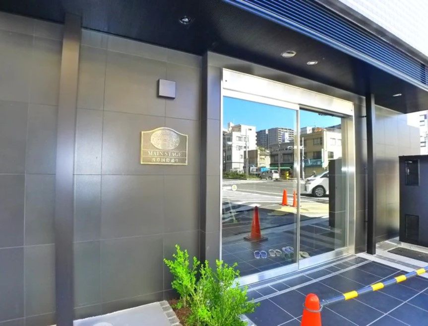 エントランス　建物の内部です