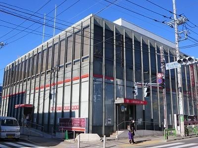 銀行　三菱東京ＵＦＪ銀行（銀行）まで320m
