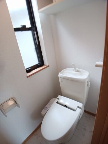 トイレ　トイレもきれいです