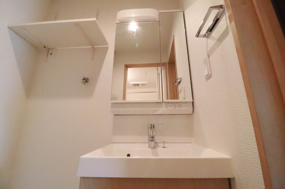 洗面設備　※別部屋の写真です