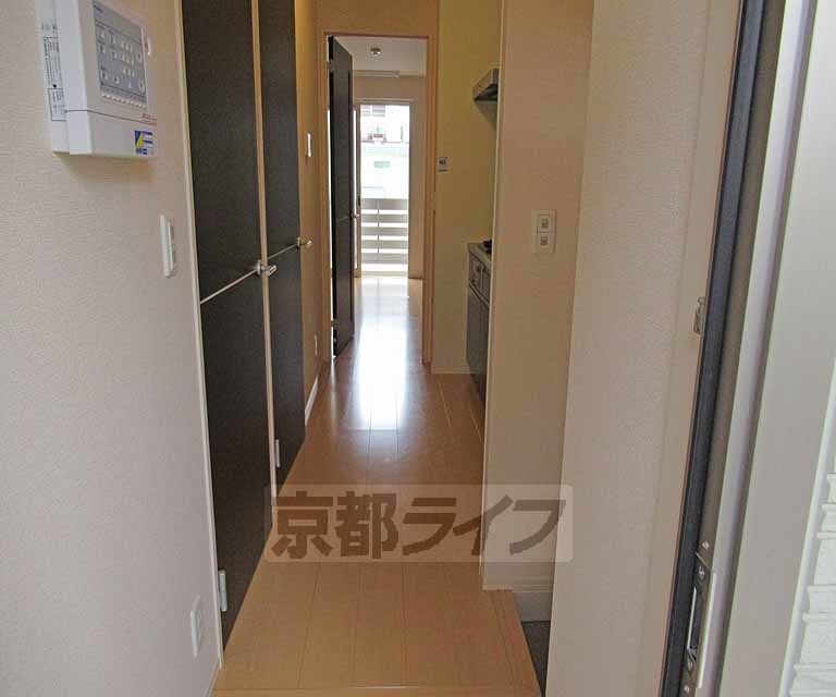 その他部屋・スペース　玄関から廊下にかけて