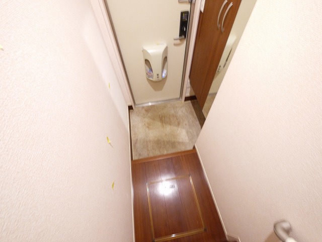 玄関　明るい玄関です