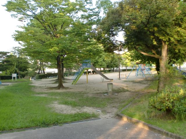 公園　社が丘公園（公園）まで320m