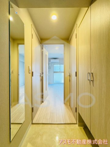 玄関　同マンション別部屋　参考写真