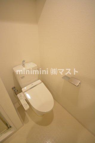 トイレ　※別号室参考写真