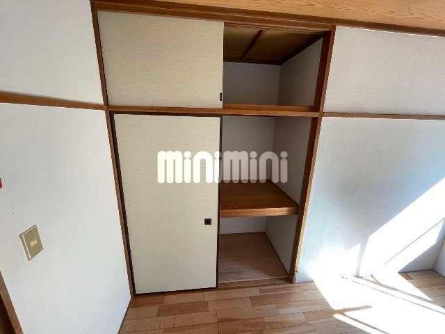 収納　※同物件別号室の参考写真です。