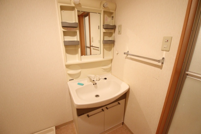 洗面設備　※別室の参考写真の為、現況優先です。