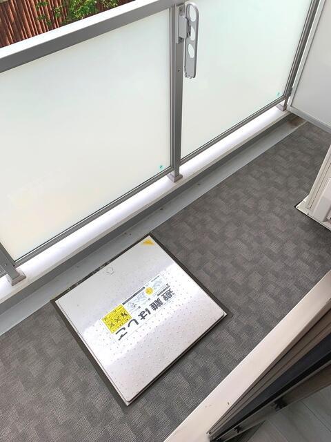 バルコニー　外からの目が気にならないバルコニーで洗濯物が干せます