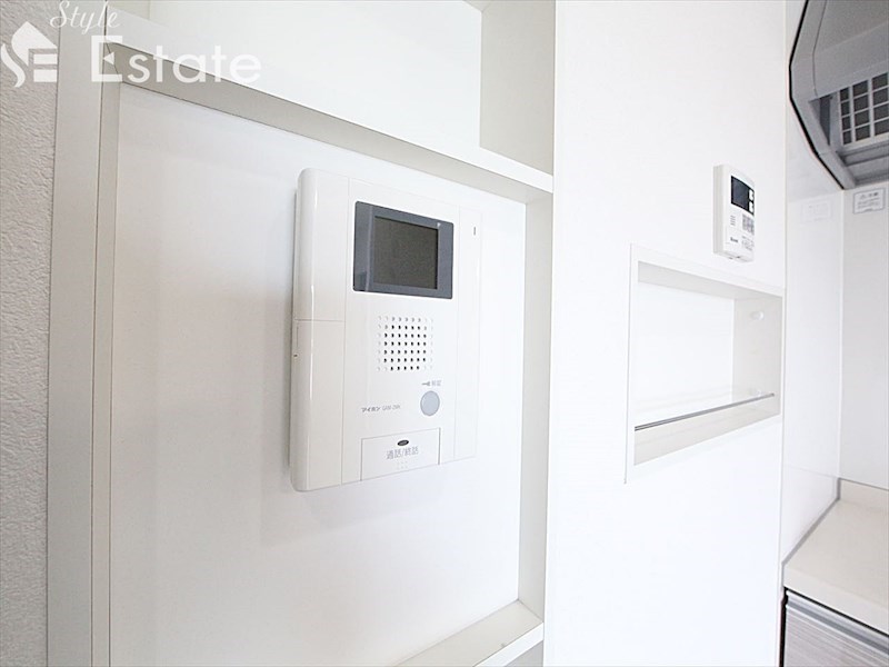 セキュリティ　モニター付きインターホン