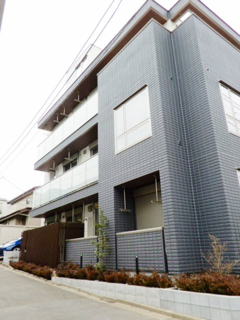 建物外観　お電話でお問い合わせを頂くとスムーズです♪