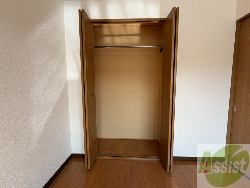 収納　収納もバッチリあるのでお部屋が片付きますよ！