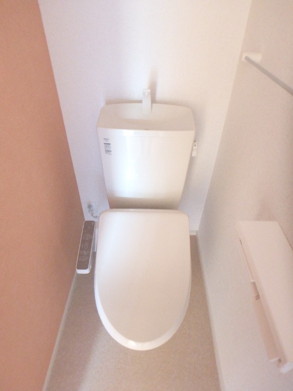 トイレ　図面と現状に相違がある場合には現状を優先