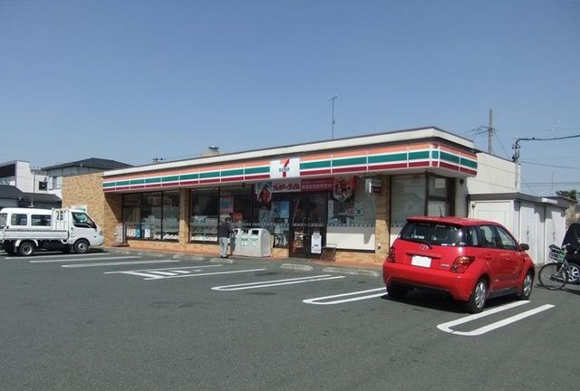 コンビニ　セブンイレブン浜松中島３丁目店（コンビニ）まで270m