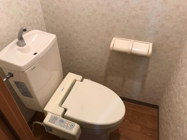 トイレ　シャワー付トイレ