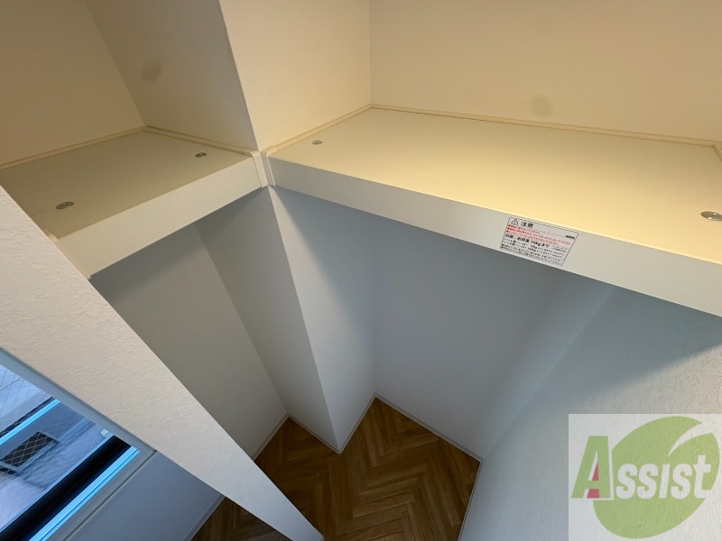 収納　収納もバッチリあるのでお部屋が片付きますよ！