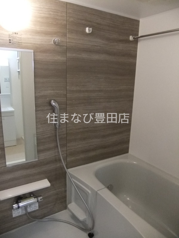 バス・シャワールーム　同型完成モデル