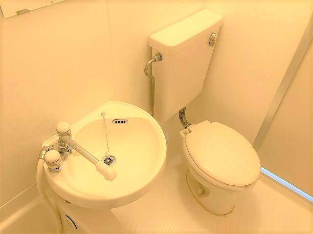 トイレ　参考写真。