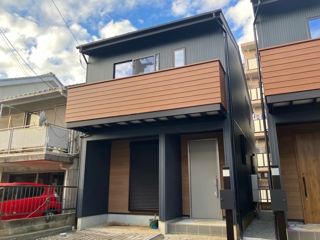 建物外観　西千葉駅駅徒歩7分♪一戸建て♪敷地内駐車場1台分有り♪
