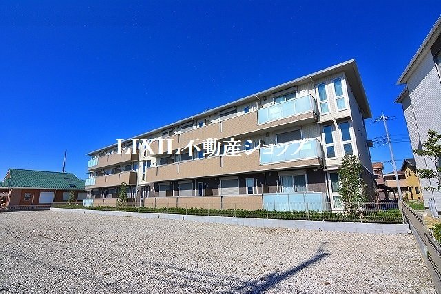 建物外観　吉川市のお住まい探しなら、当社にお任せ下さい！