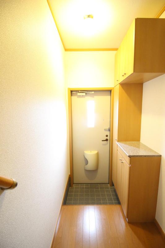 玄関　収納の多い玄関