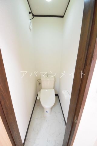 トイレ　清潔感のあるトイレです