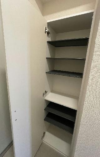 玄関　靴箱