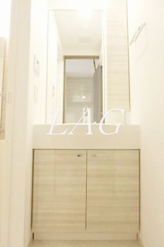 洗面設備　独立洗面台です。