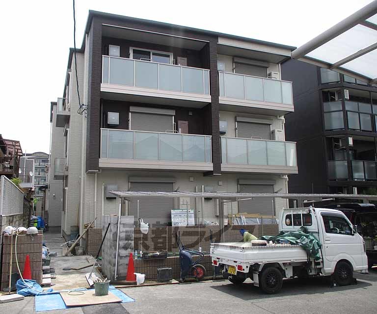 近鉄京都線 富野荘駅 徒歩9分 築4年