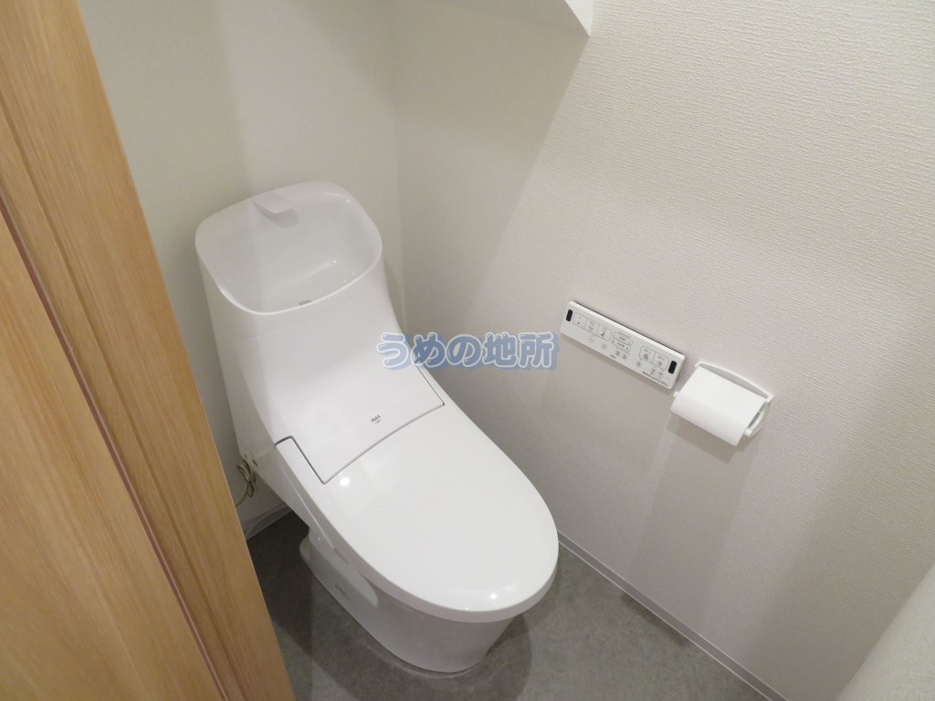 ＪＲ鹿児島本線 荒木駅 徒歩19分 2階建 築4年のトイレ写真