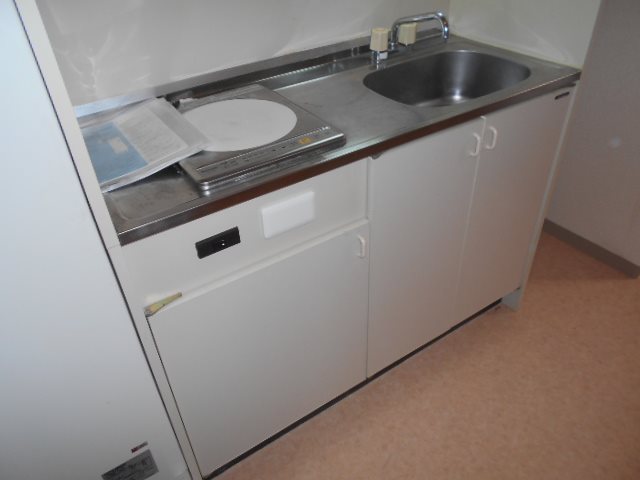 キッチン　電気コンロ１口設置済み！