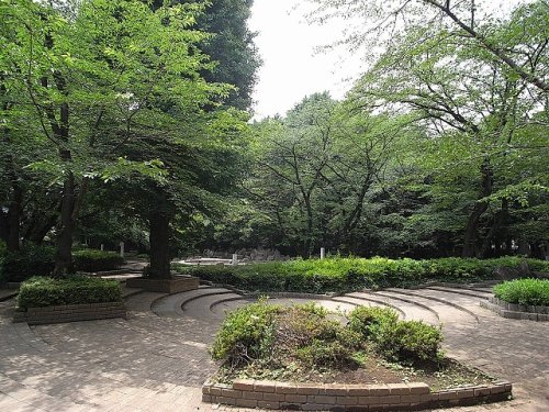 公園　調公園（公園）まで555m