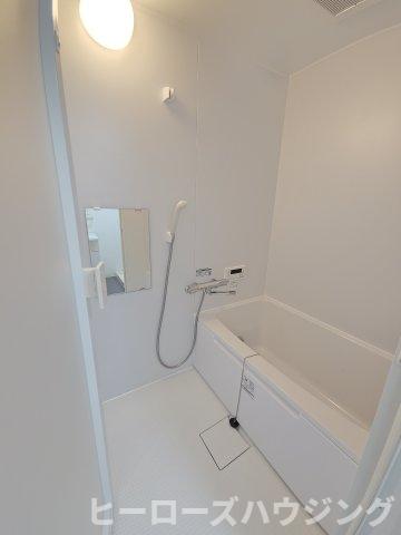 大阪モノレール本線 少路駅 徒歩11分 3階建 築32年の風呂写真