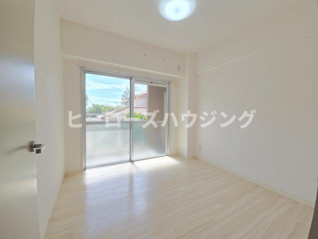 大阪モノレール本線 少路駅 徒歩11分 3階建 築32年の内装写真