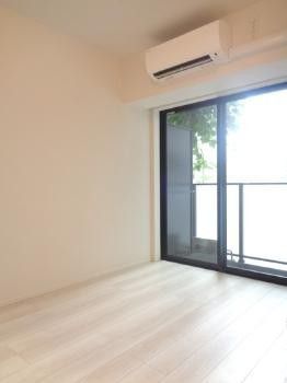 KDA GOTENYAMAの居間写真