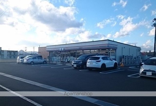コンビニ　セブンイレブン仙台富沢西店（コンビニ）まで550m