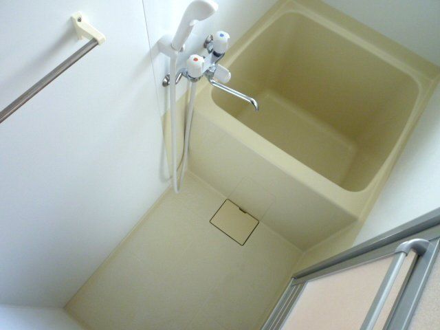 バス・シャワールーム　落ち着く浴室です。