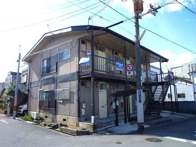 建物外観　2階建てアパートです。