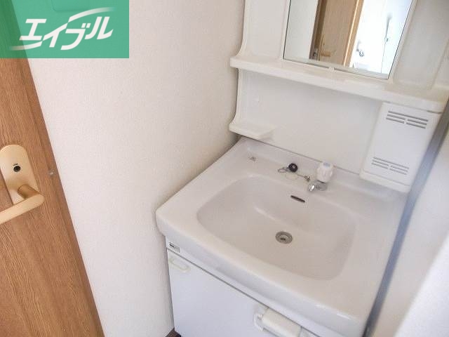 洗面設備　写真は同タイプのお部屋です